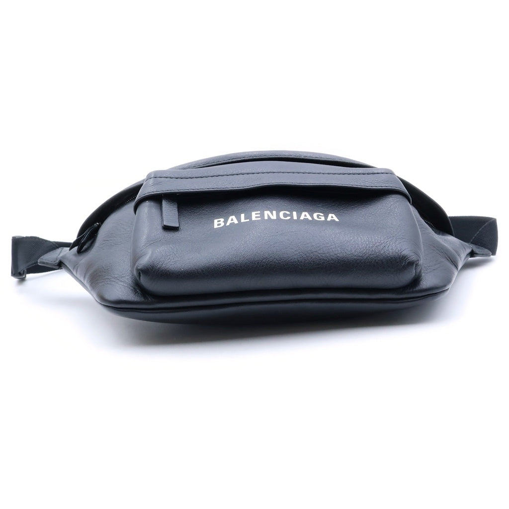BALENCIAGA(バレンシアガ) エブリディ ボディバッグ 黒 レザー 552375