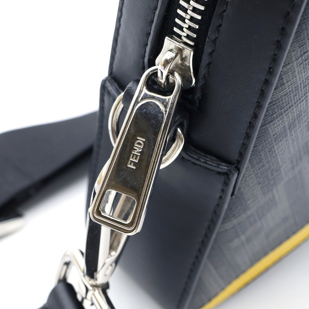 ぶん FENDI(フェンディ) ダイアゴナル カメラバッグ イエロー/ブラック PVC
