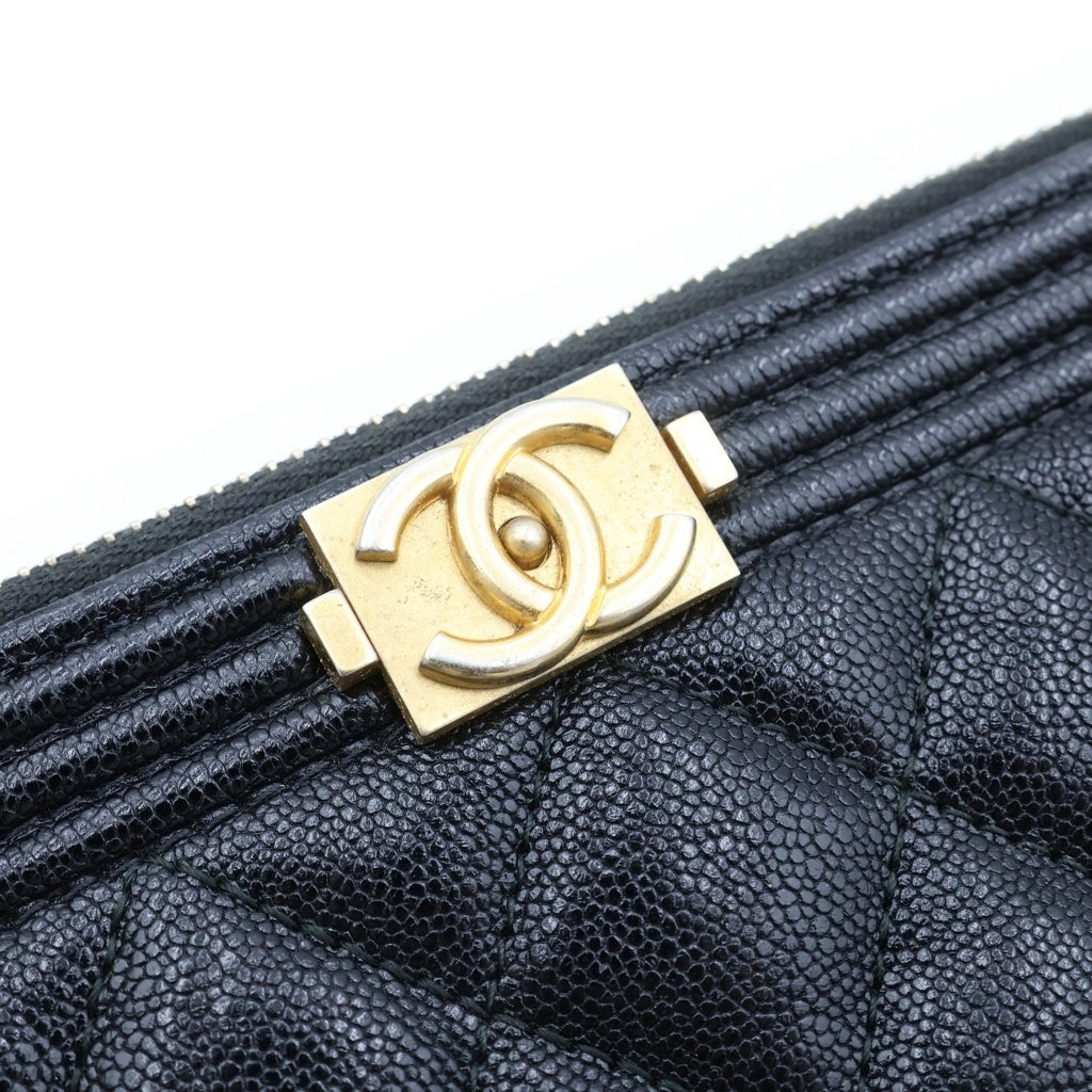 CHANEL(シャネル) ボーイシャネル チェーンウォレット ミニバッグ ブラック キャビアスキン 27番台 ゴールド金具 レディース
