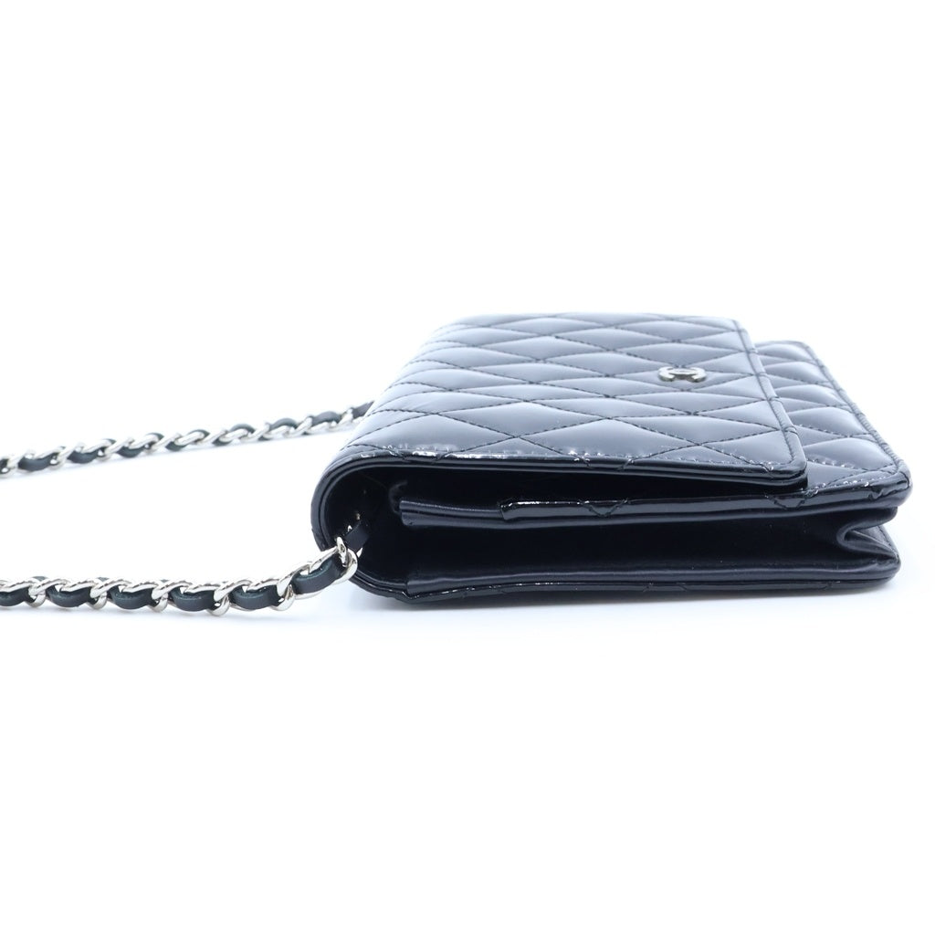 CHANEL(シャネル) マトラッセ チェーンウォレット ショルダーバッグ ブラック パテントレザー 18番台 A33814 シルバー金具 レディース