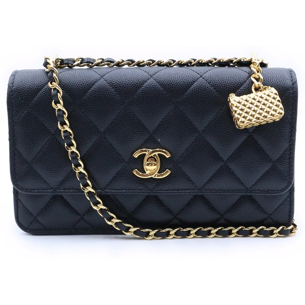 CHANEL(シャネル) マトラッセ チェーンウォレット ショルダーバッグ バッグチャーム付き ゴールド金具 キャビアスキン AP3318 レディース