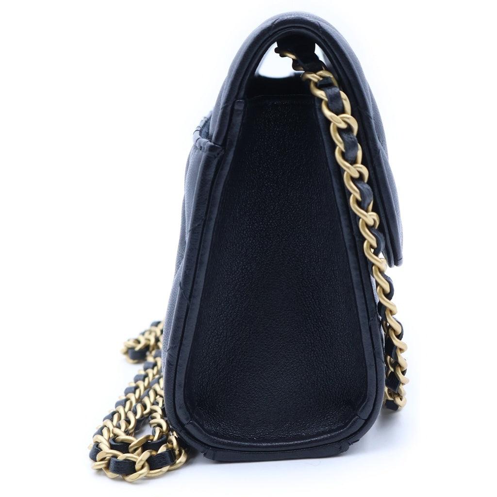 CHANEL(シャネル) ミニマトラッセ チェーンショルダーバッグ ブラック ラムスキン シリアルシール ゴールド金具 レディース