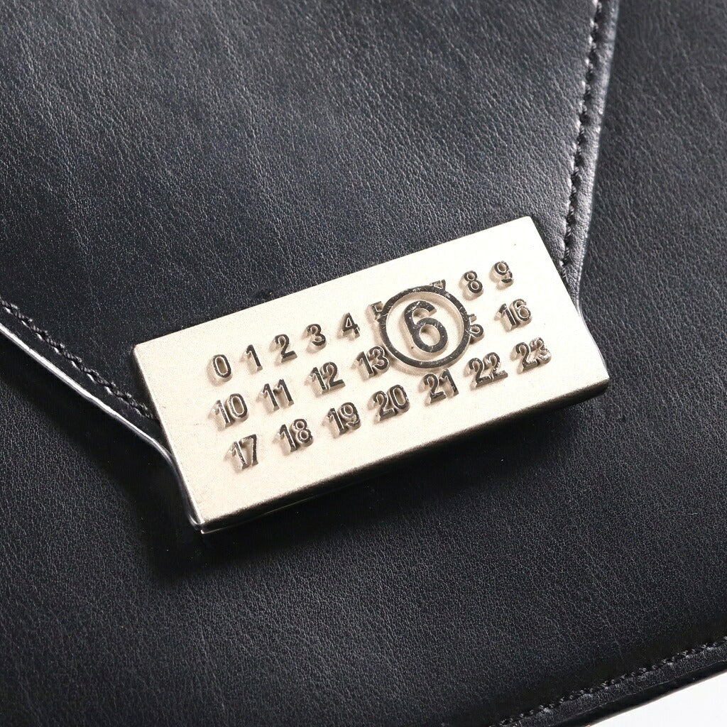 MM6 Maison Margiela(エムエムシックスメゾンマルジェラ) Numeric ショルダーバッグ ブラック レザー SB6ZH0015 シルバー金具