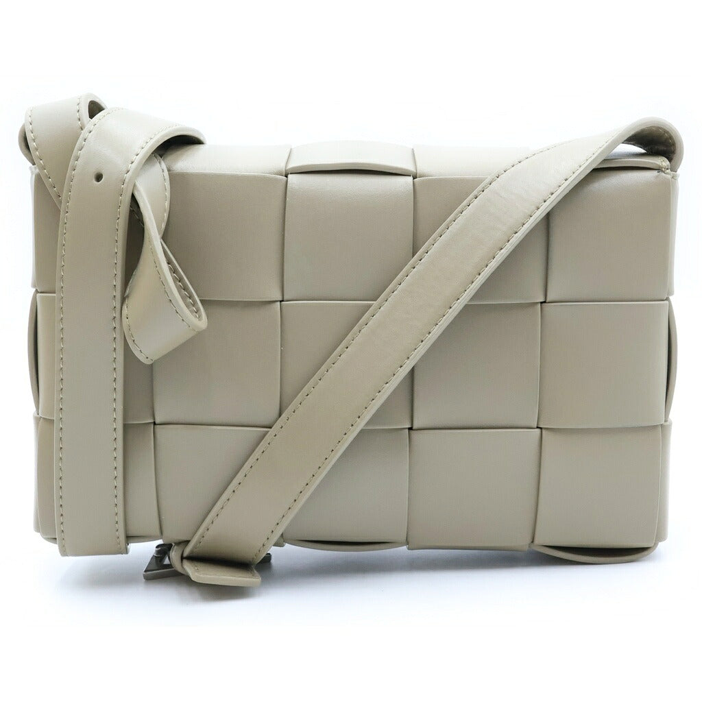 BOTTEGA VENETA(ボッテガヴェネタ) カセット ショルダーバッグ グレージュ ベージュ レザー 578004VMAY1