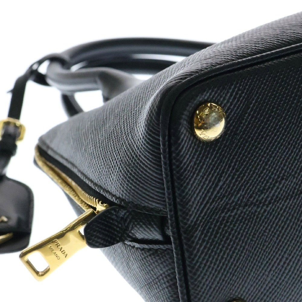 PRADA(プラダ) サフィアーノ 2wayハンドバッグ ショルダーバッグ ブラック トライアングルロゴ ゴールド金具 レザー 1BA269