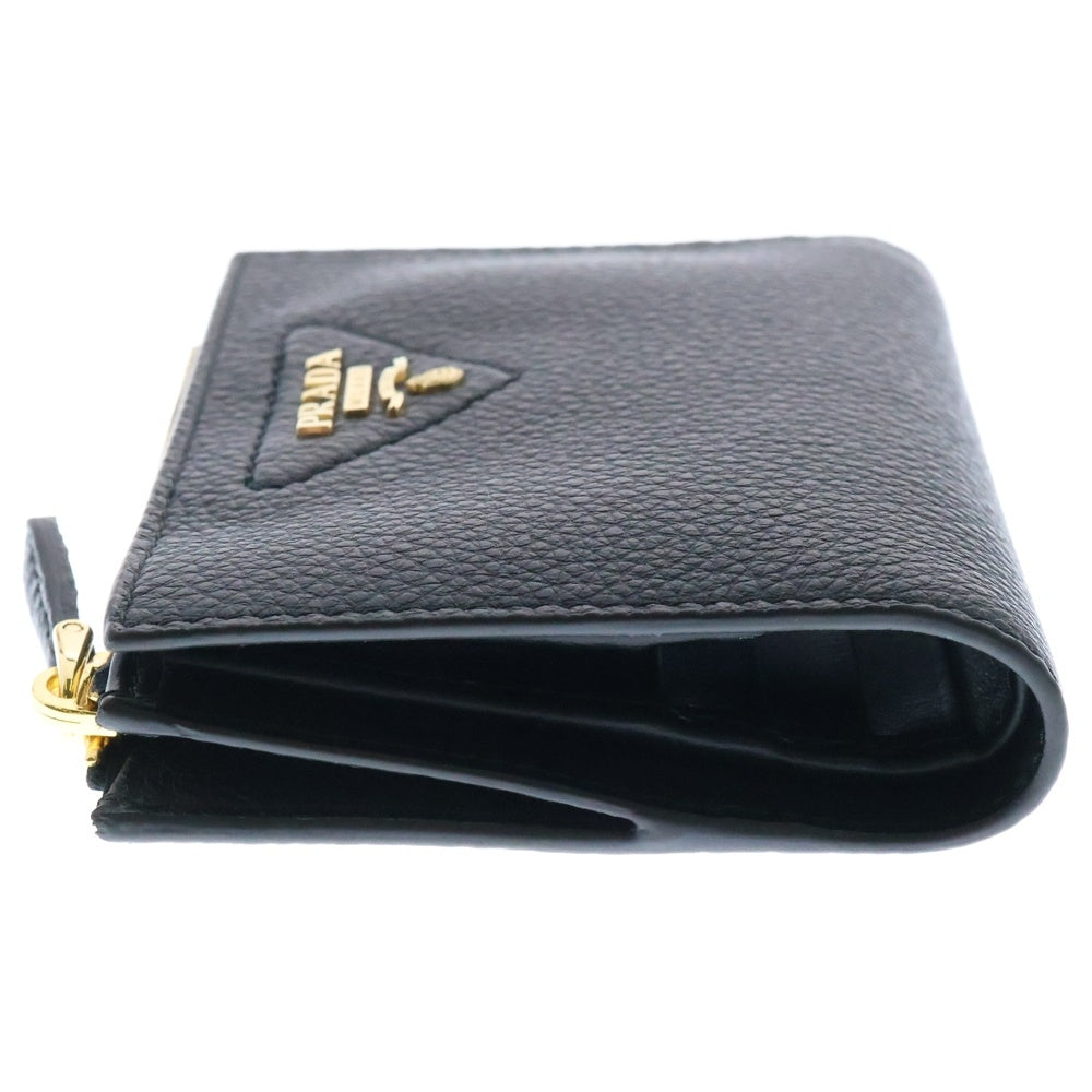 PRADA(プラダ) ヴィッテロダイノ 二つ折り財布 コンパクトウォレット トライアングルロゴプレート ゴールド金具 ブラック レザー 2ML049