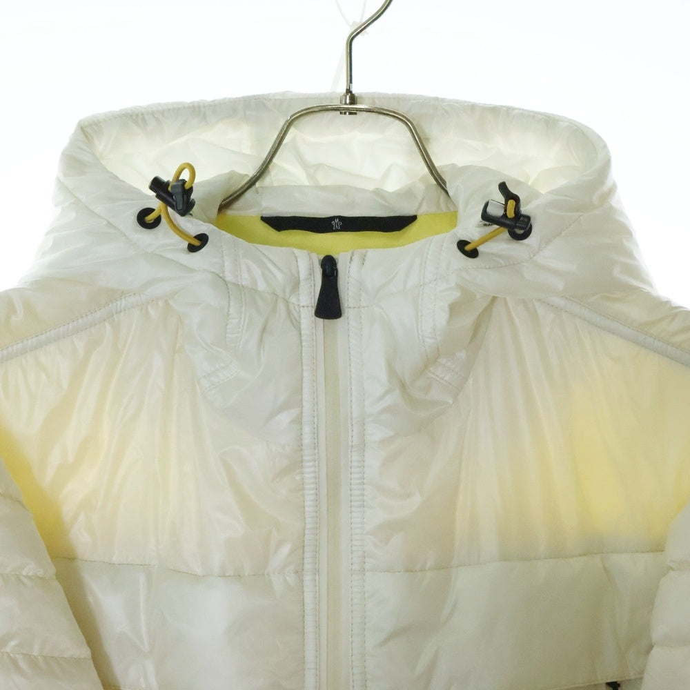 MONCLER GRENOBLE(モンクレールグルノーブル) 24SS EIBING フーデッド ジップアップ ダウンジャケット ホワイト J10981A00012 539YL