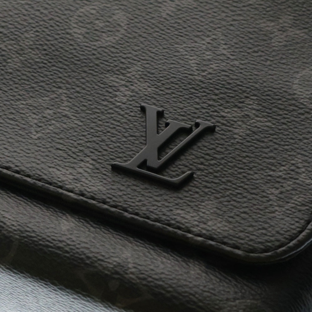 LOUIS VUITTON(ルイヴィトン) モノグラムエクリプス ディストリクトPM ショルダーバッグ メッセンジャーバッグ ブラック シルバー金具 レザー×PVC M45272