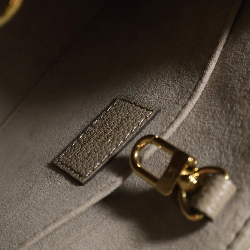 LOUIS VUITTON(ルイヴィトン) モノグラムアンプラント オンザゴーBB 2WAY レザーショルダーバッグ ハンドバッグ ベージュ レディース M47054