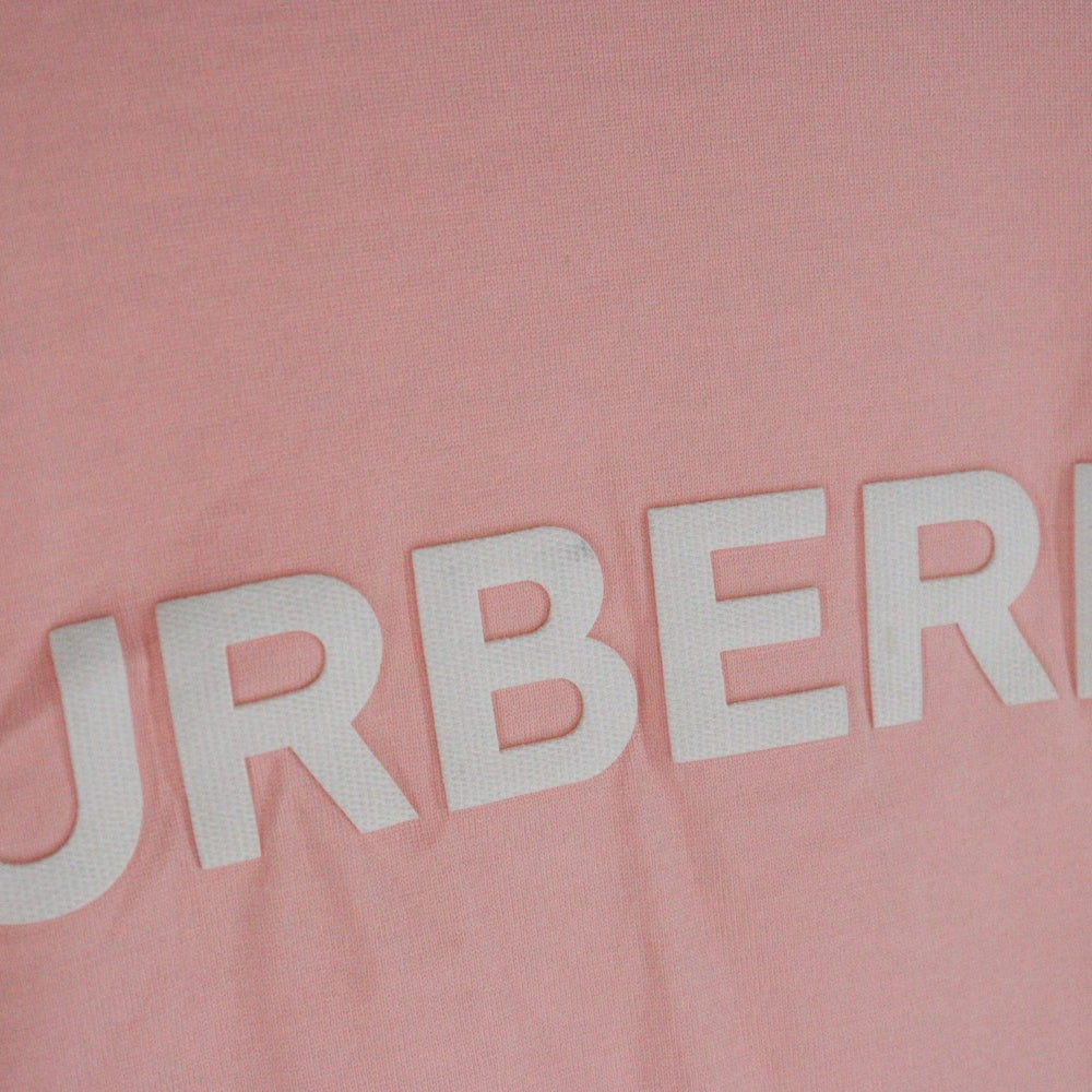 BURBERRY(バーバリー) フロントロゴプリント クルーネック 半袖Tシャツ カットソー ピンク 8067529