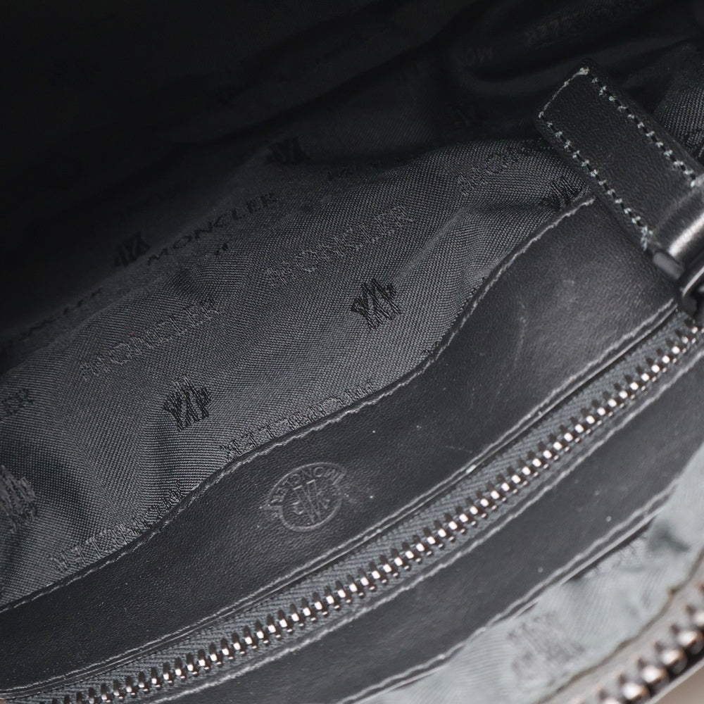 MONCLER(モンクレール) 18AW HIP BAG ヒップ ラバーロゴ ナイロン レザー ショルダー ボディ バッグ ウエストポーチ ブラック D209A0063110 53234