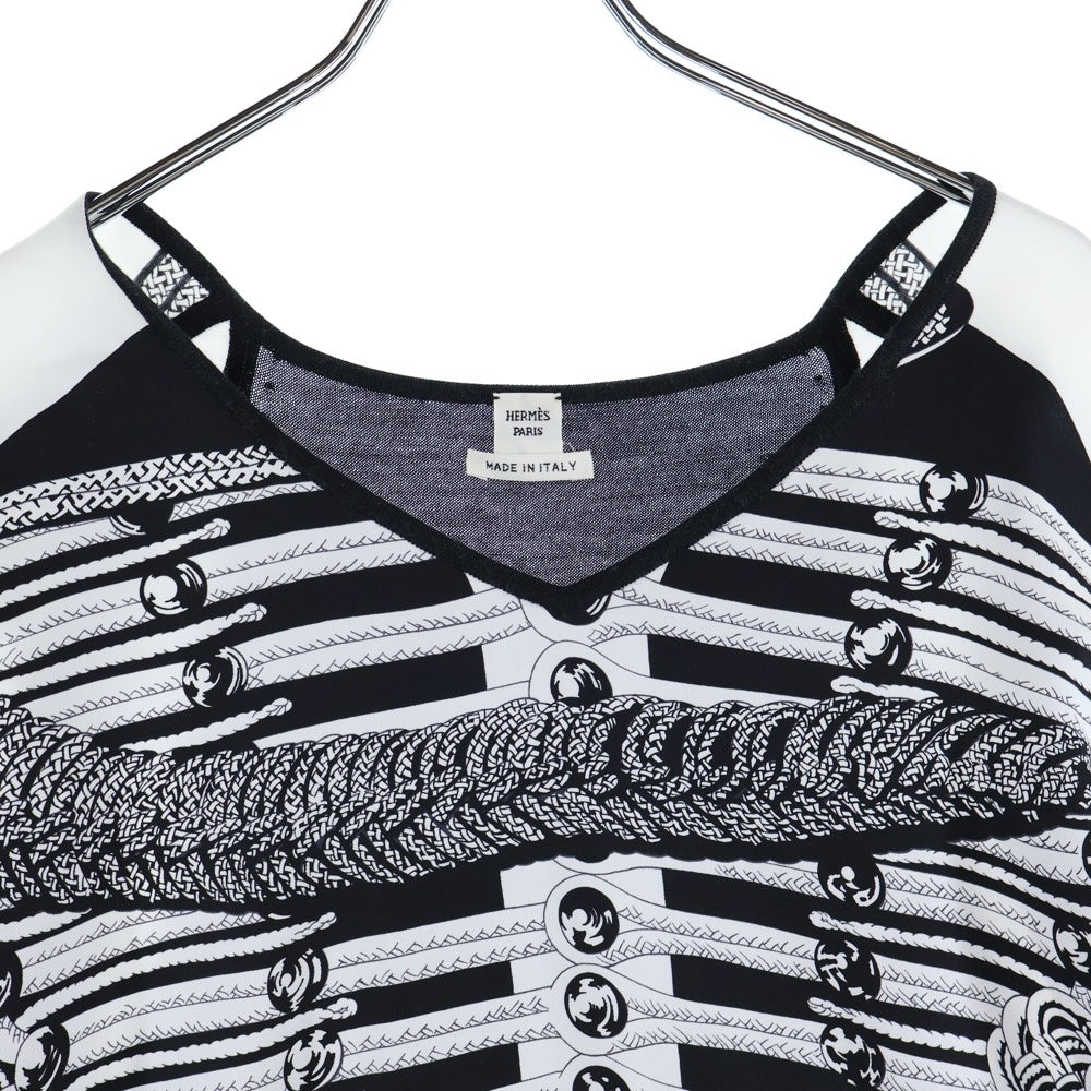 HERMES(エルメス) ツイルレーヌ ナポレオンジャケット柄 シルクスカーフ切り替え Vネック カシミヤニット トップス カットソー ブラック/ホワイト レディース