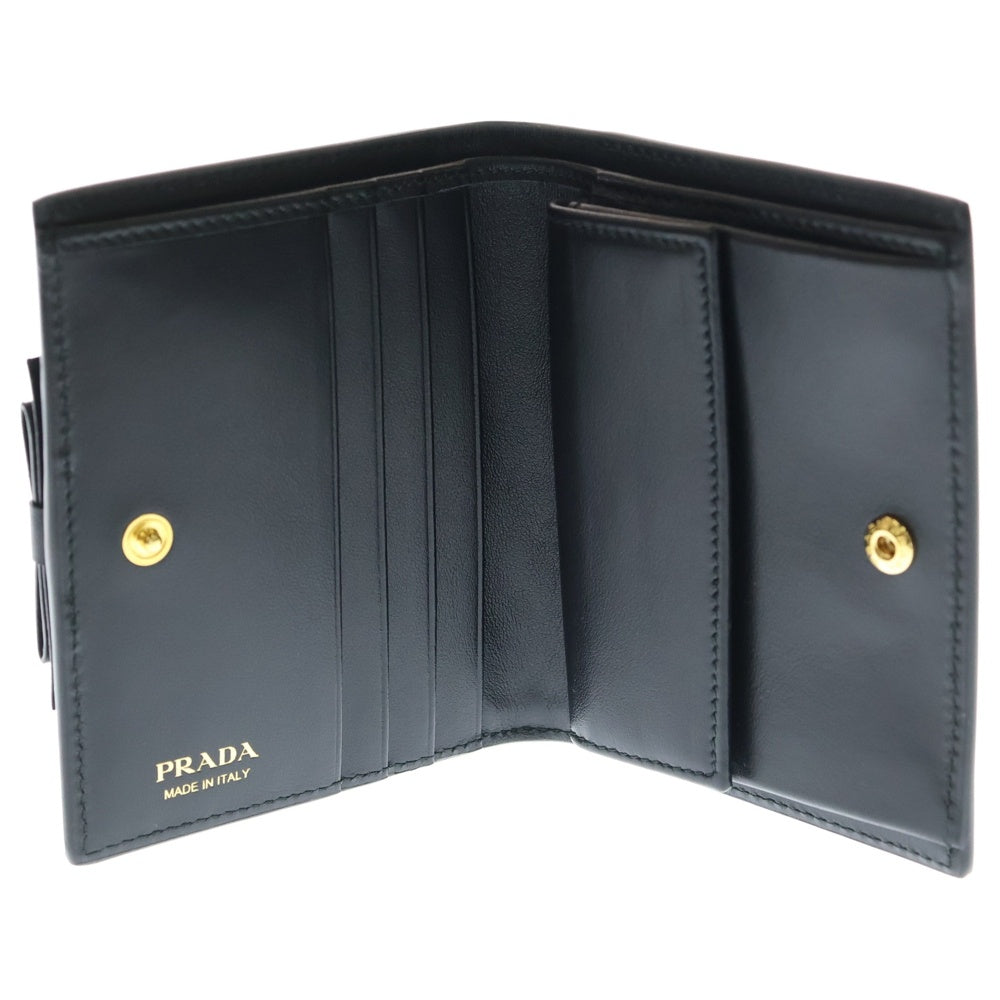 PRADA(プラダ) リボン ロゴプレート 2つ折り財布 ブラック レザー×キャンバス ウォレット