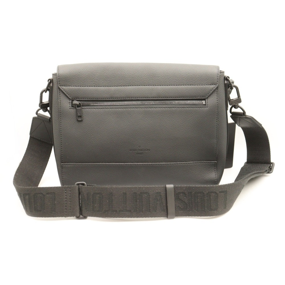 LOUIS VUITTON(ルイヴィトン) アエログラム テイクオフ・メッセンジャー バッグ ブラック レザー RFID M57080