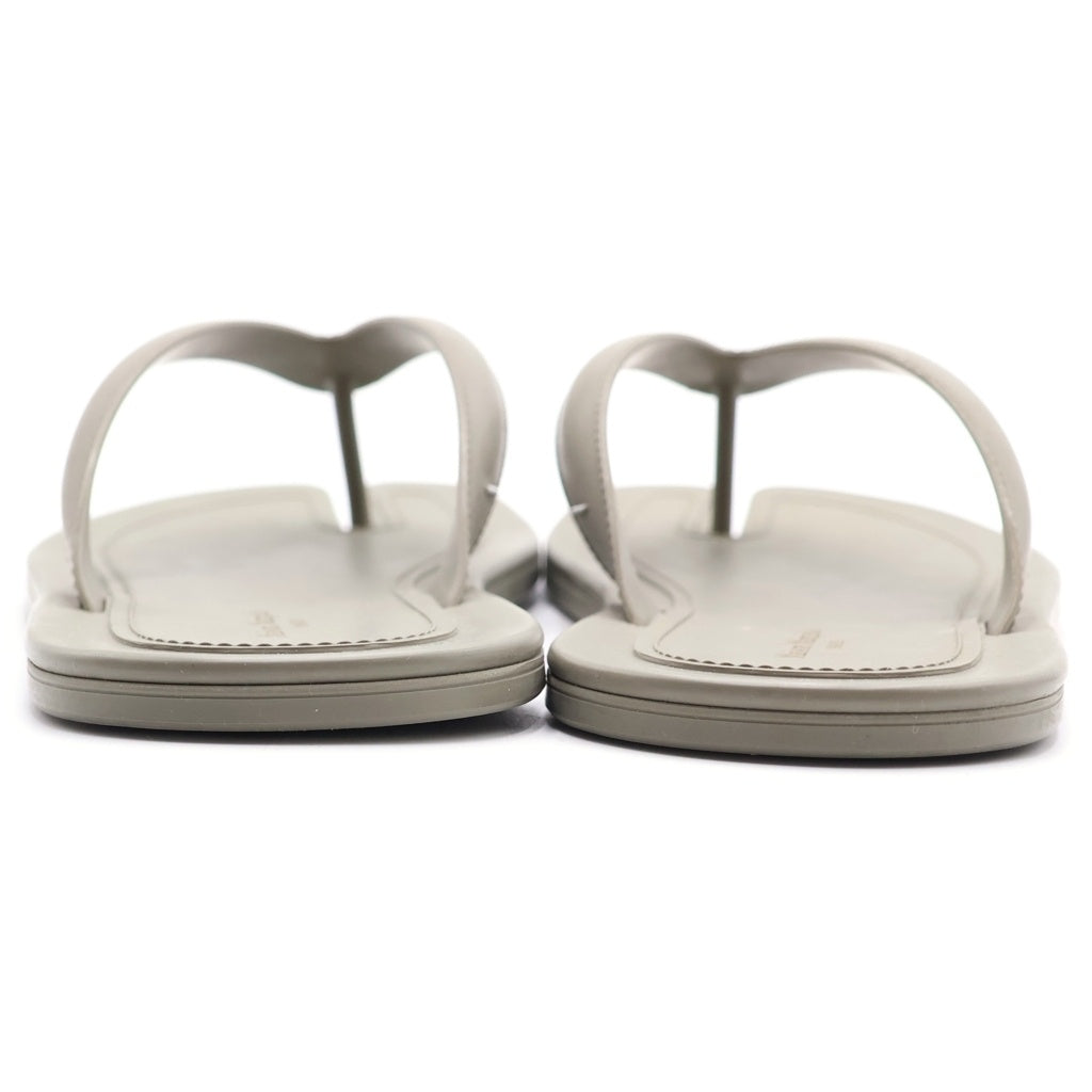 MM6 Maison Margiela(エムエムシックスメゾンマルジェラ) タビ ラバー ビーチ フラットサンダル シューズ グレー レディース
