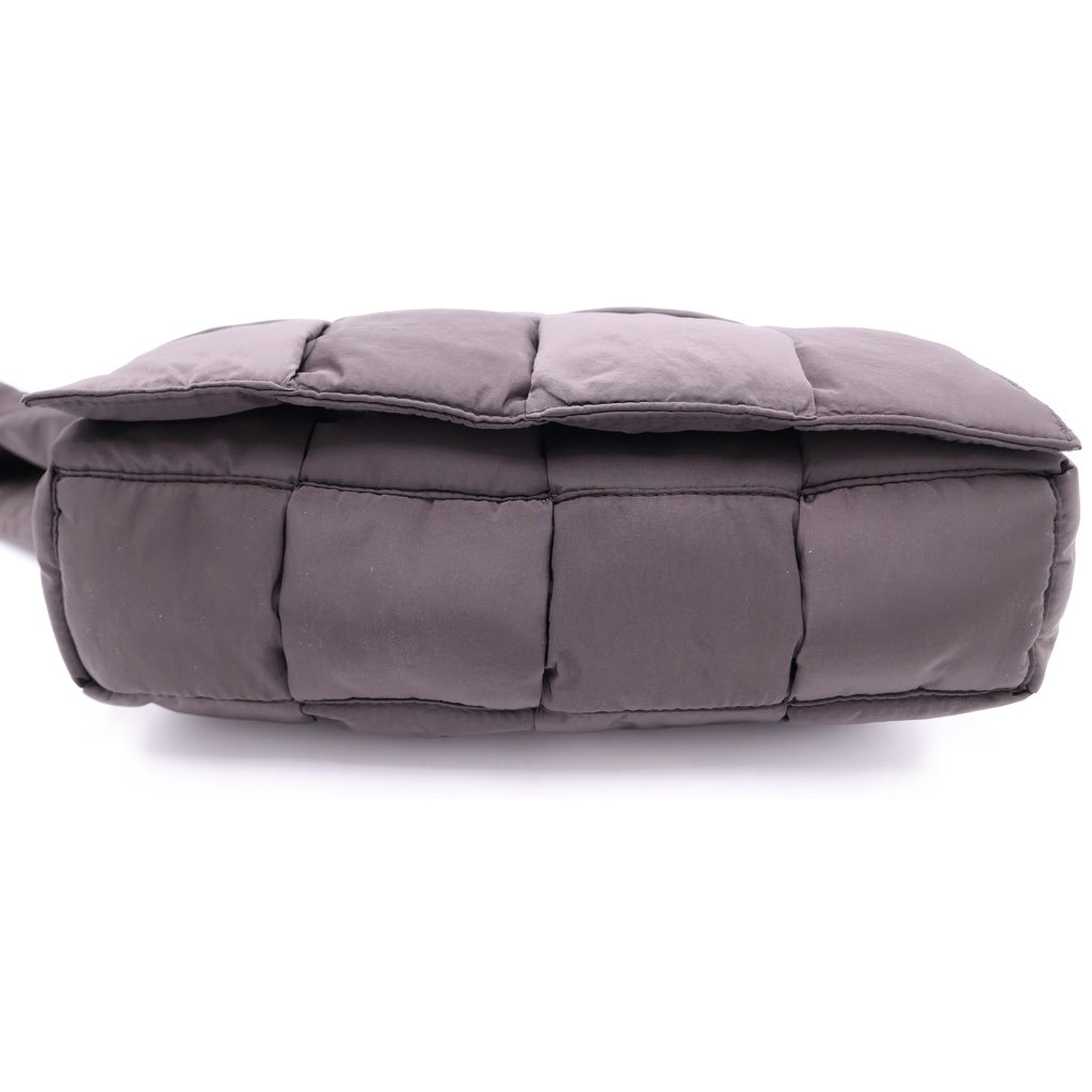 BOTTEGA VENETA(ボッテガヴェネタ) パデットテック カセット ショルダーバッグ ブラック ナイロン 628951 レディース