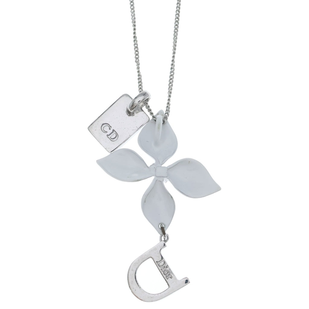 Christian Dior(クリスチャンディオール) ホワイトフラワーモチーフ・Dロゴチャーム ネックレス ペンダント チェーン ホワイト×シルバー×ピンク レディース