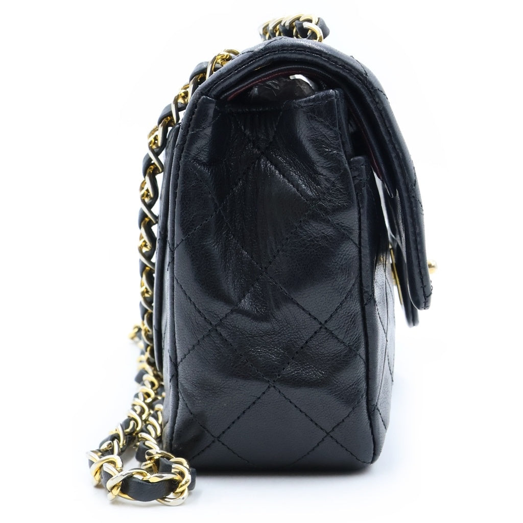CHANEL(シャネル) マトラッセ23 ダブルフラップダブルチェーンショルダーバッグ ハンドバッグ ブラック ラムスキン ゴールド金具 A01113 レディース