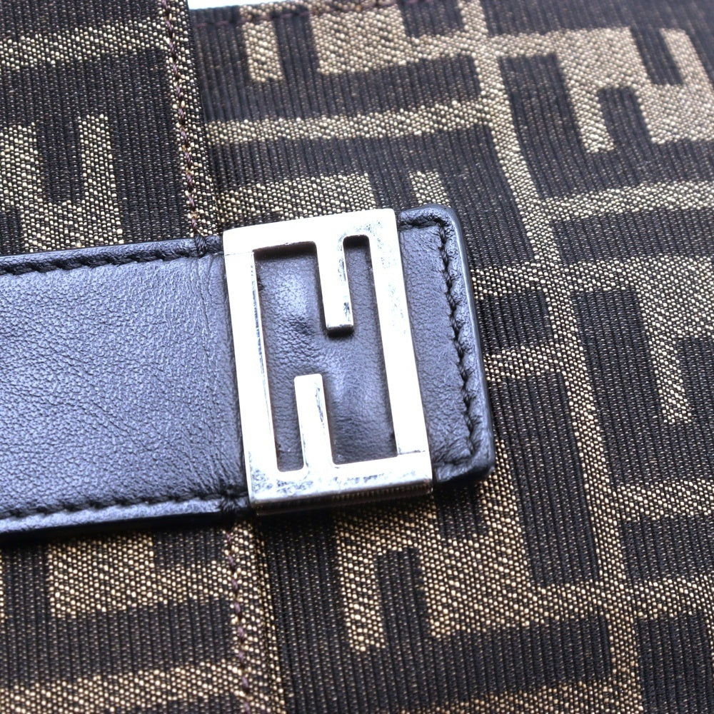 FENDI(フェンディ) ズッカ ショルダーフォンケース ブラウン キャンバス ショルダーバッグ 7AR871