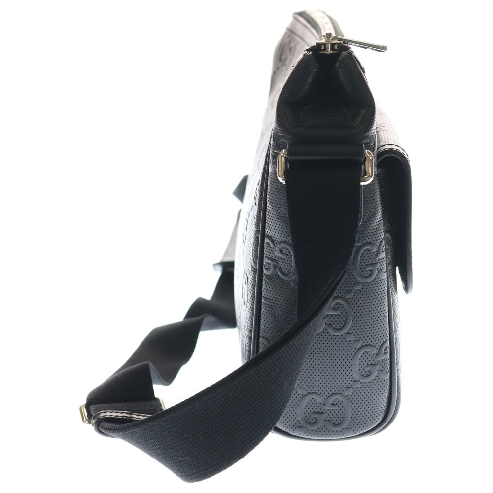 GUCCI(グッチ) GGエンボス メッセンジャーバッグ ショルダーバッグ ブラック カーフスキン 658565 シルバー金具
