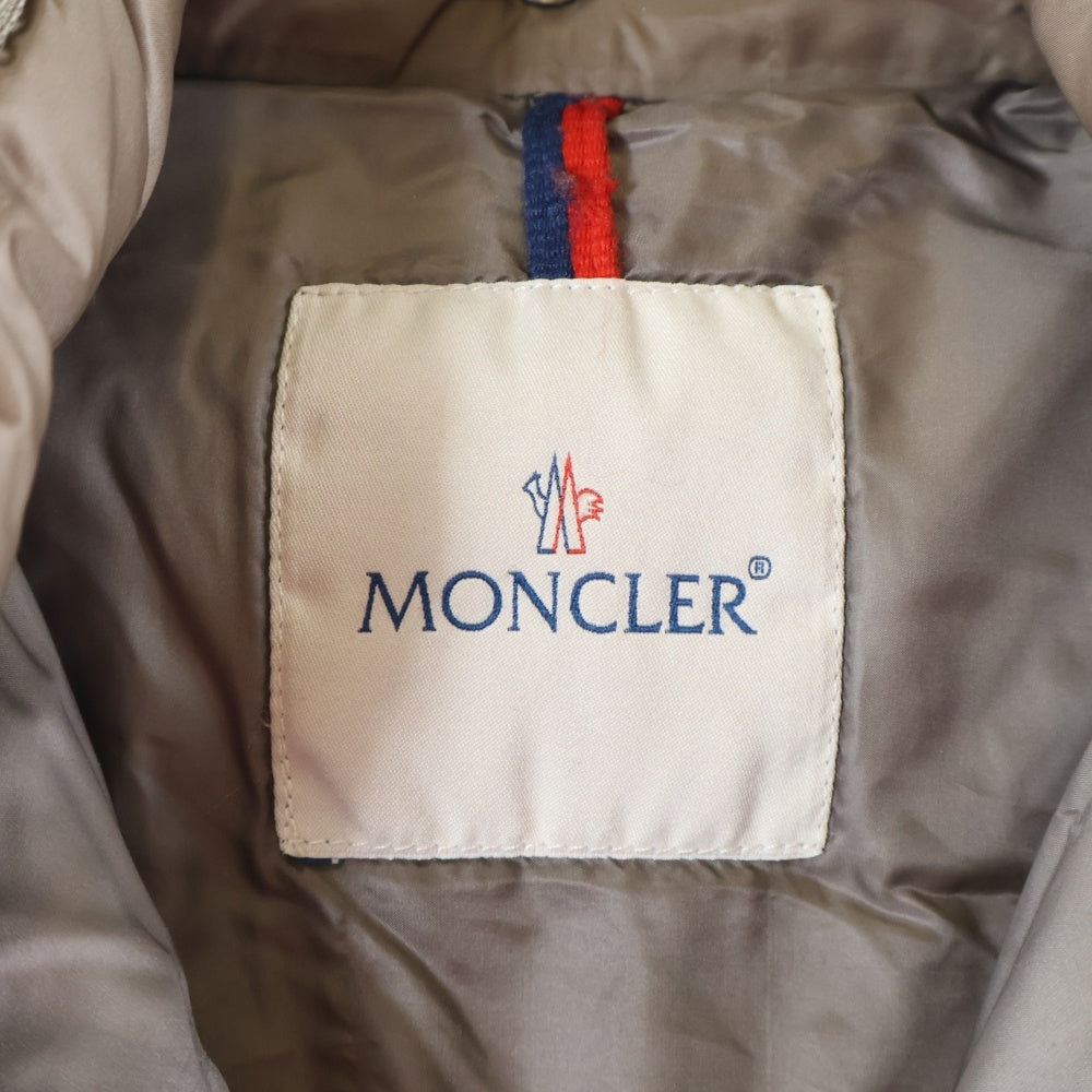 MONCLER(モンクレール) ROMARIN ロゴワッペン付フーデッドダウンコート ブラウン 120934936505 53048