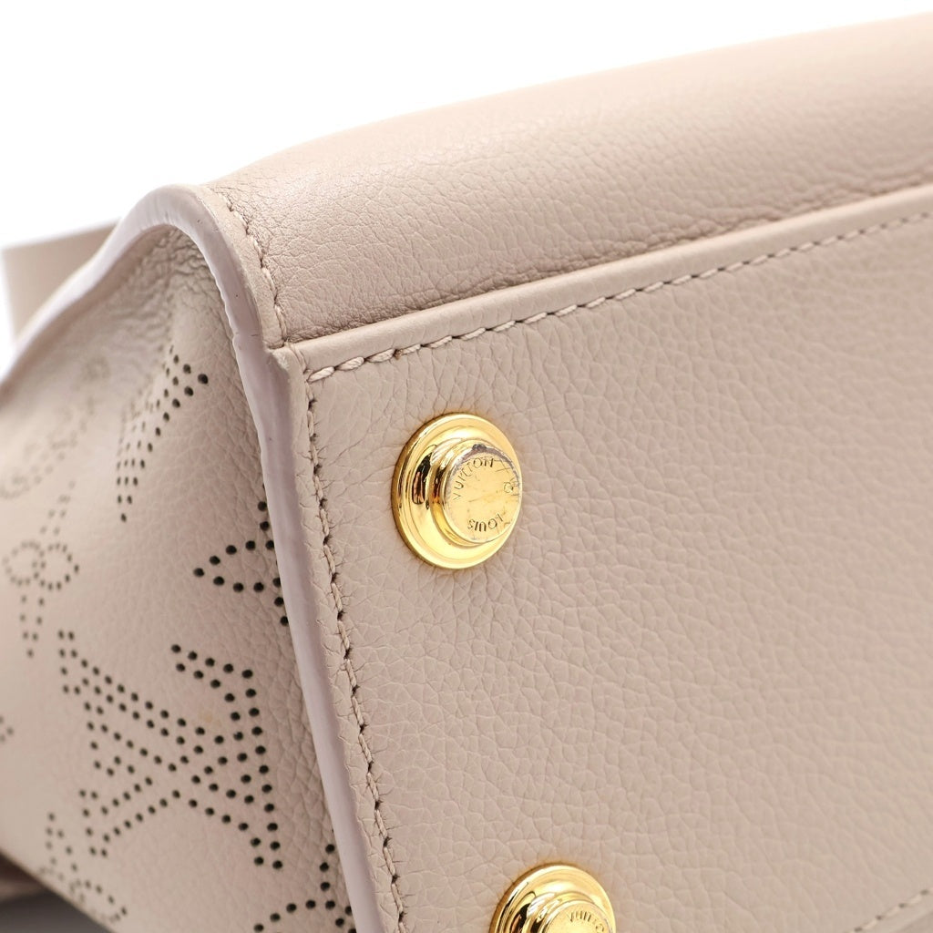 LOUIS VUITTON(ルイヴィトン) オンマイサイドPM モノグラムマヒナ レザー 2WAY ハンド ショルダーバッグ ゴールド金具 ベージュ M20600 レディース