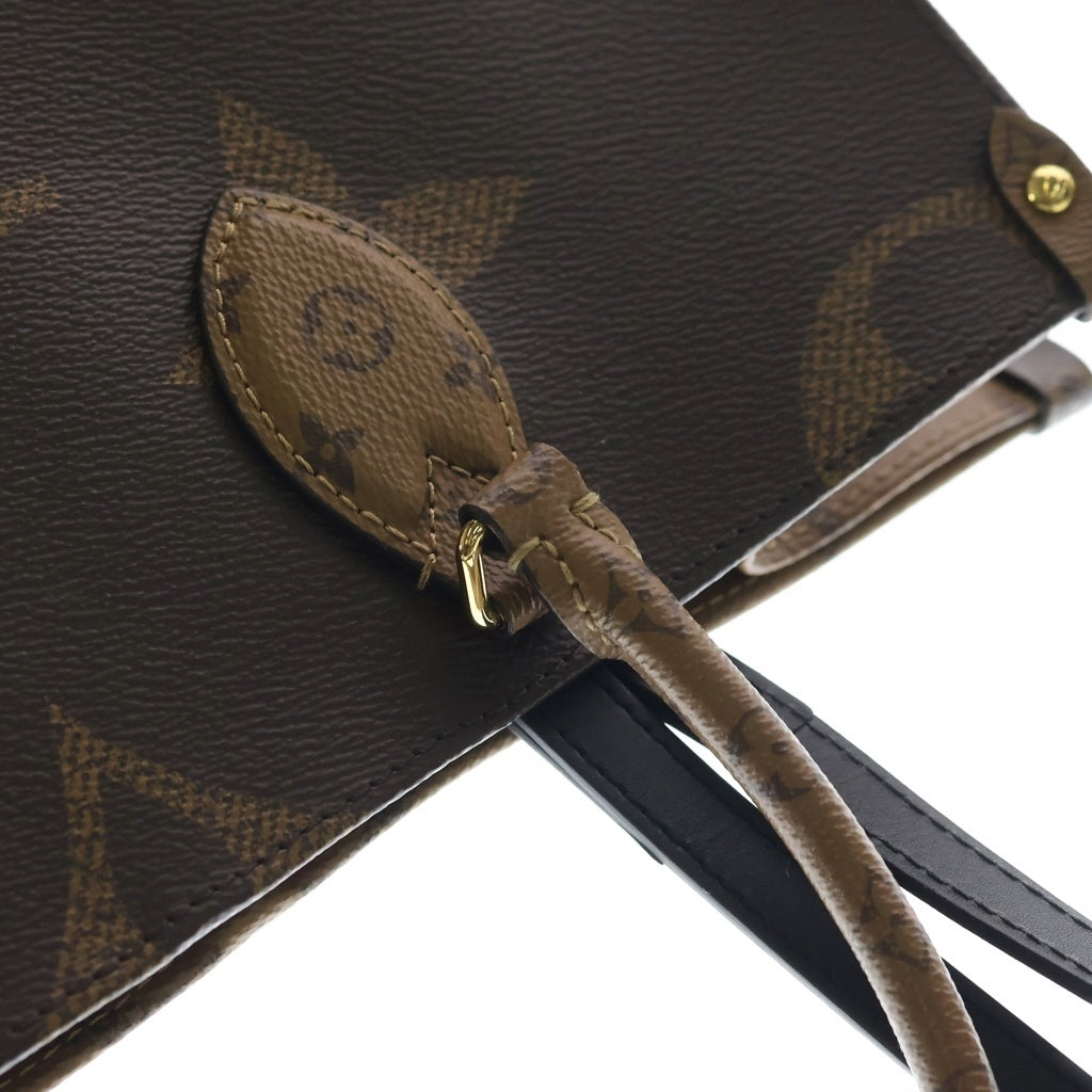 LOUIS VUITTON(ルイヴィトン) モノグラムジャイアントリバース オンザゴーMM ハンドバッグ トートバッグ ブラウン レザー M45321 ゴールド金具 レディース
