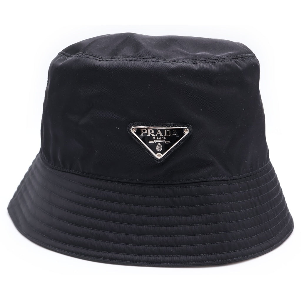 PRADA(プラダ) トライアングルロゴプレート Re-Nylon バケットハット ナイロン ブラック 2HC137