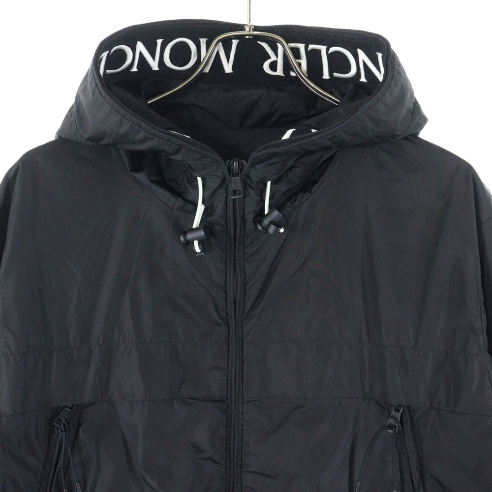 MONCLER(モンクレール) MASSEREAU GIUBBOTTO ナイロンジップアップジャケット フーデッドジャケット ブラック F10911A73800