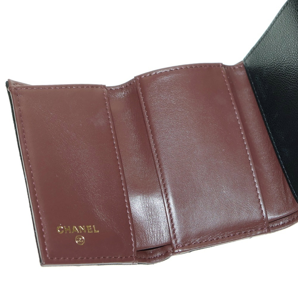 CHANEL(シャネル) マトラッセ クラシック ココマーク キャビアスキン レザー コンパクトウォレット 三つ折り財布 ゴールド金具 ブラック
