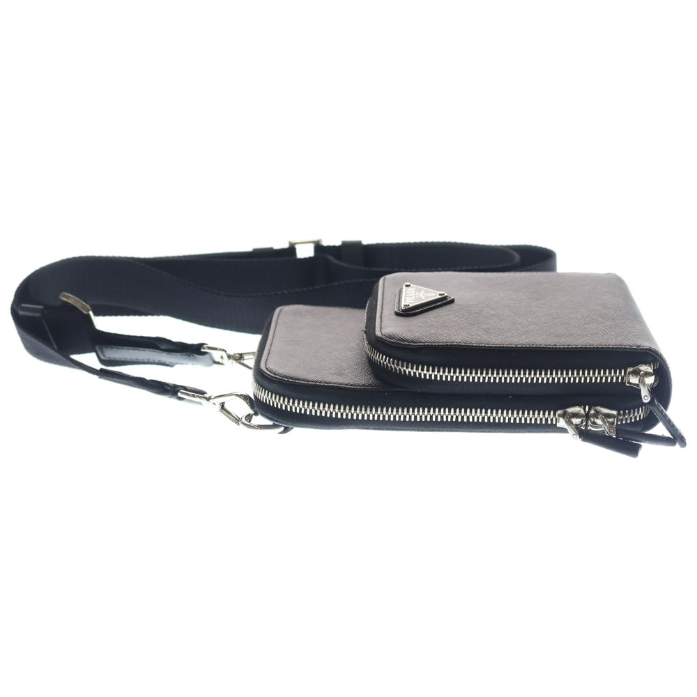 PRADA(プラダ) サフィアーノ トライアングルロゴ ショルダーバッグ フォンケース ミニバッグ ブラック レザー 2ZH126 シルバー金具 レディース