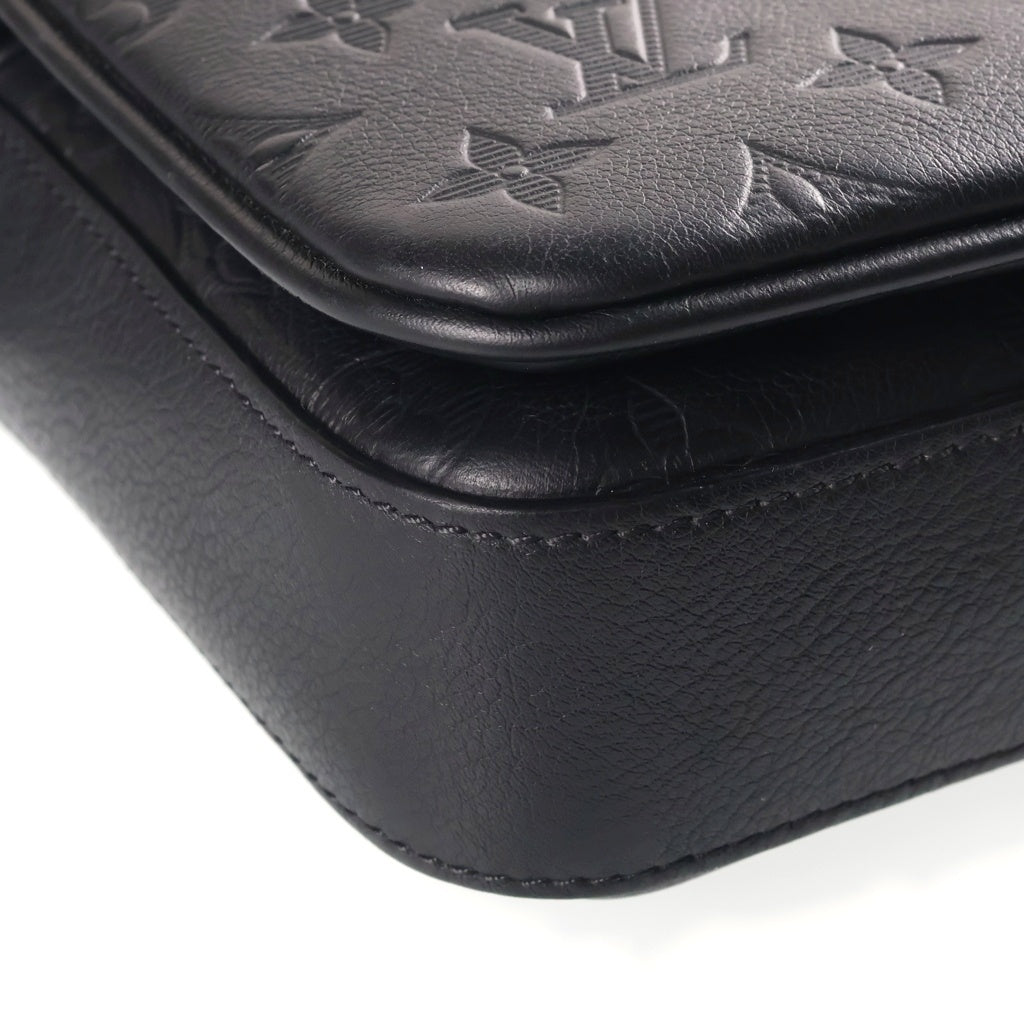 LOUIS VUITTON(ルイヴィトン) モノグラムシャドウ トリオ メッセンジャー ショルダーバッグ PVC レザー ブラック M46602 RFID レディース