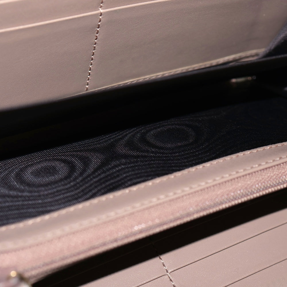 GUCCI(グッチ) GGマーモント ラウンドファスナー長財布 ピンクベージュ