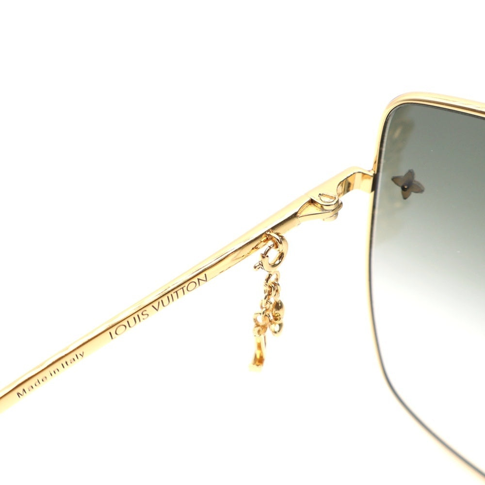 LOUIS VUITTON(ルイヴィトン) サングラス LV チャーム キャットアイ