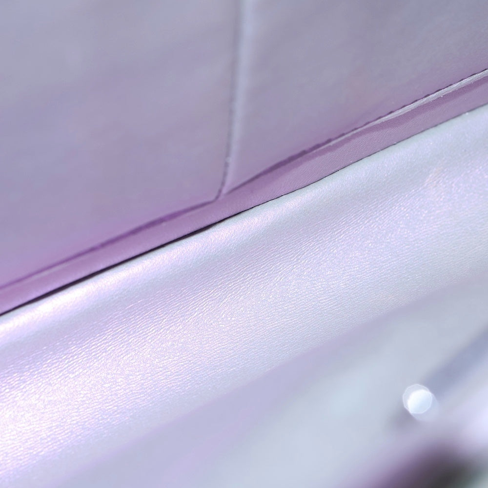 CHANEL(シャネル) マトラッセ25 ダブルフラップ ダブルチェーン ショルダーバッグ メタリックシルバー ラムスキン シルバー金具 レディース