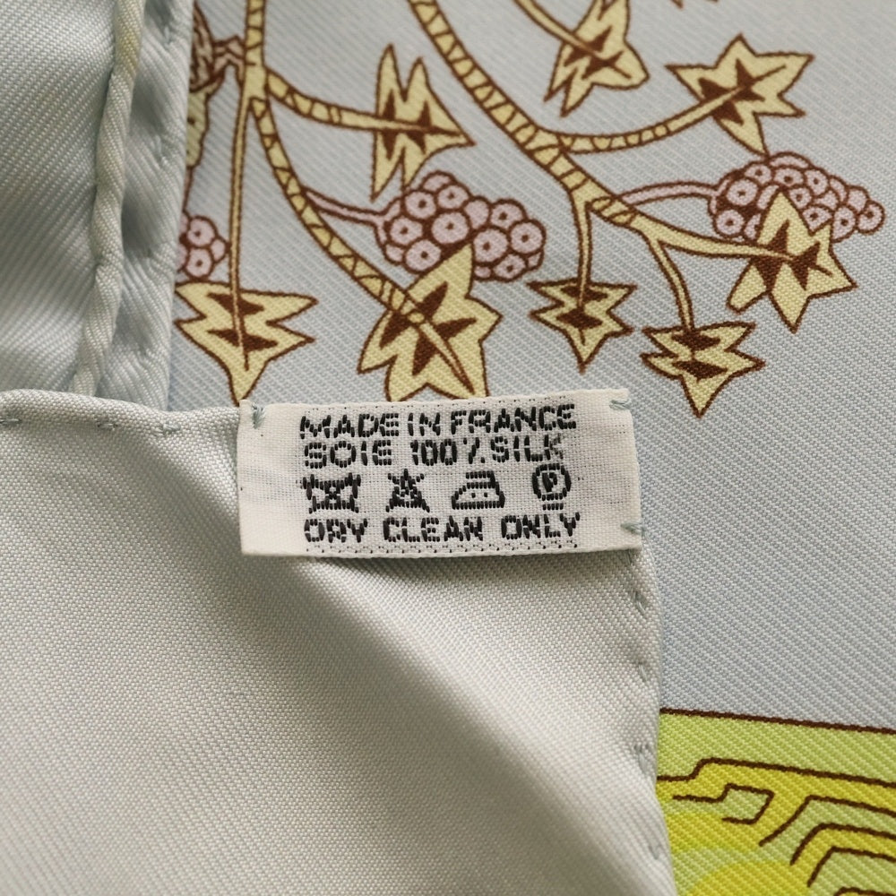 HERMES(エルメス) カレ90 木の伝説 シルクスカーフ ライトブルー