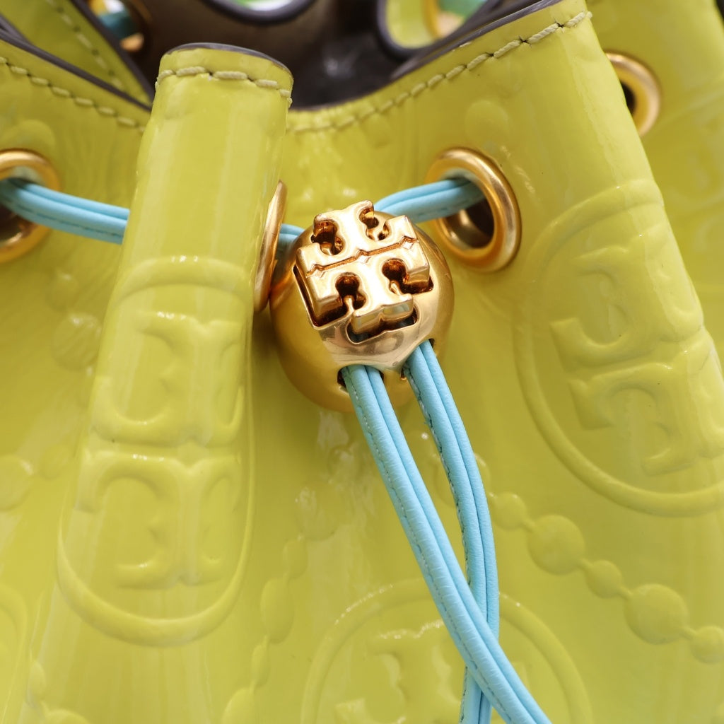 TORY BURCH(トリー バーチ) Tモノグラム バケットバッグ 2WAYバッグ ショルダーバッグ ライトブルー×イエロー エナメル ゴールド金具 レディース
