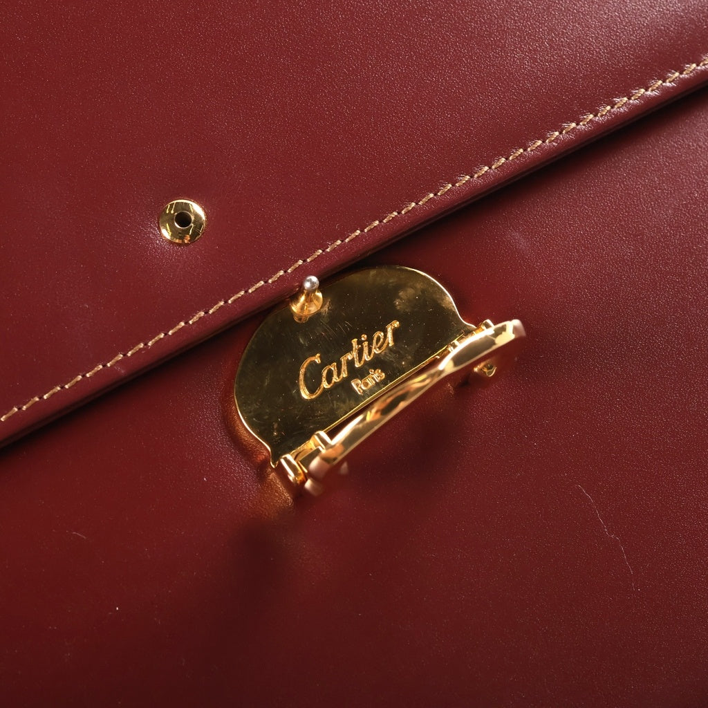 Cartier(カルティエ) マストライン レザー ショルダーバッグ ボルドー ゴールド金具 レディース