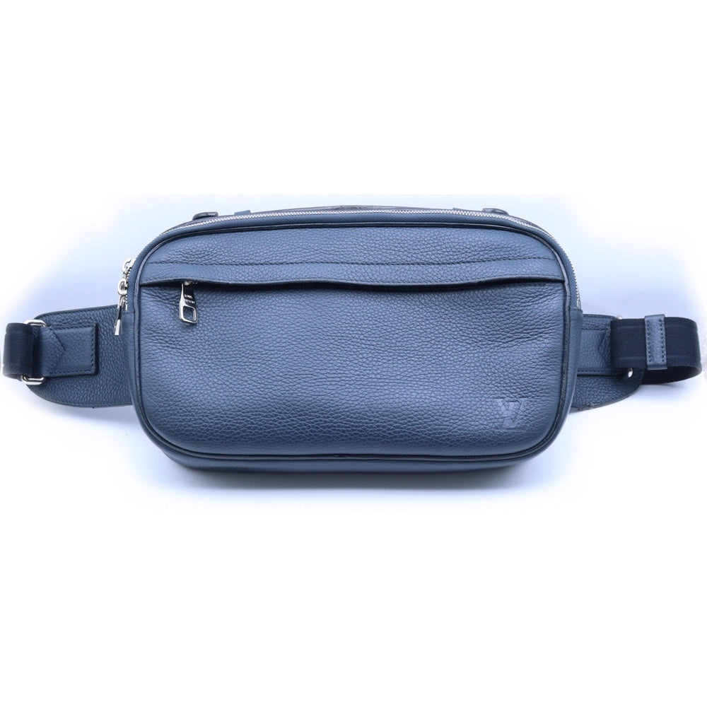 LOUIS VUITTON(ルイヴィトン) キュイール トリヨン・レザー バム・バッグ ショルダーバッグ ブルー ネイビー シルバー金具 レザー M94473