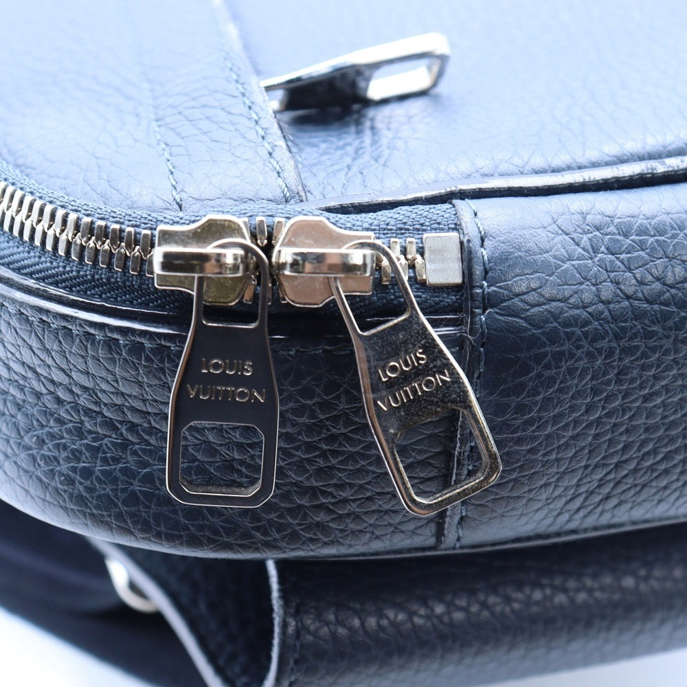 LOUIS VUITTON(ルイヴィトン) キュイール トリヨン・レザー バム・バッグ ショルダーバッグ ブルー ネイビー シルバー金具 レザー M94473