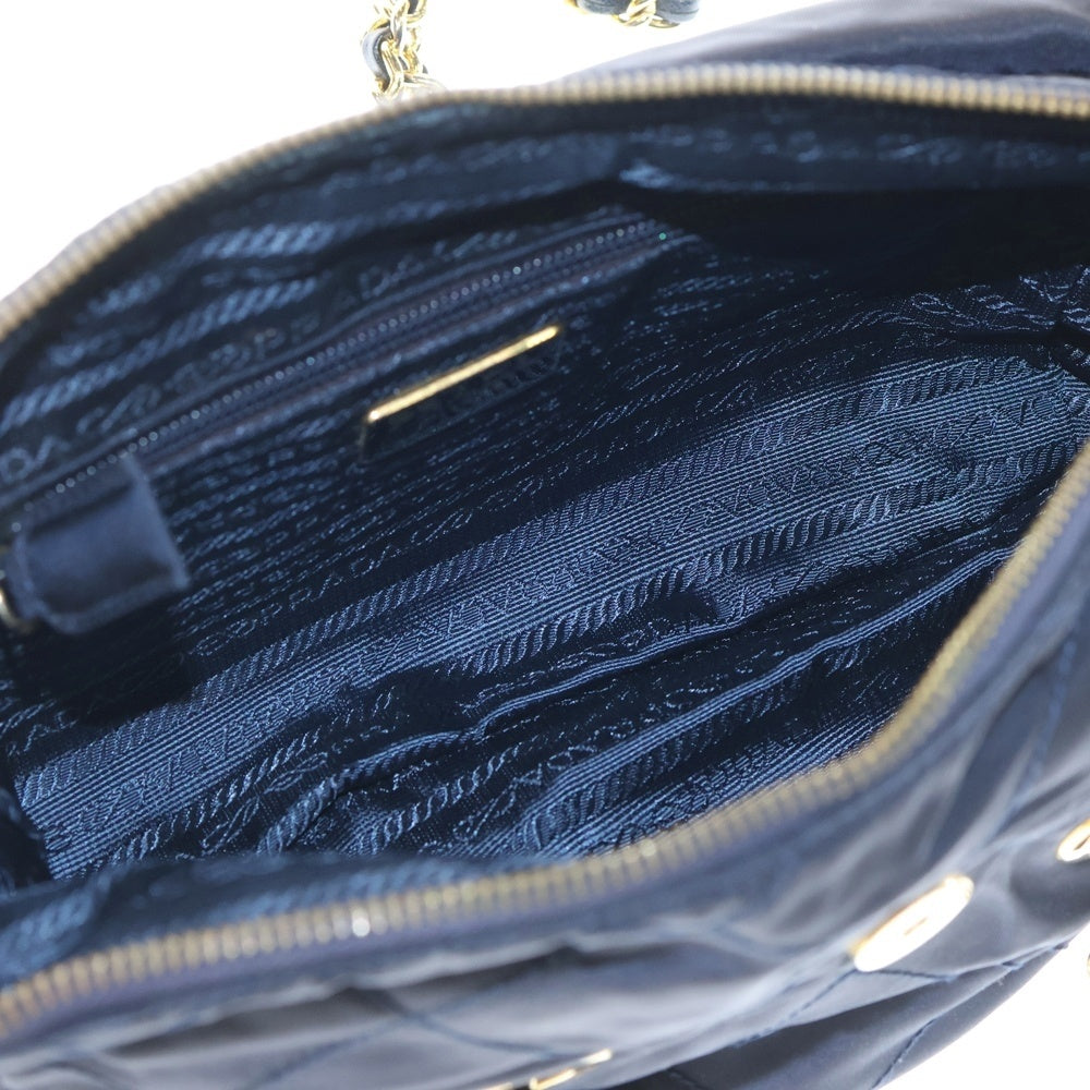 PRADA(プラダ) トライアングルロゴプレート キルティングナイロンチェーンショルダーバッグ ネイビー
