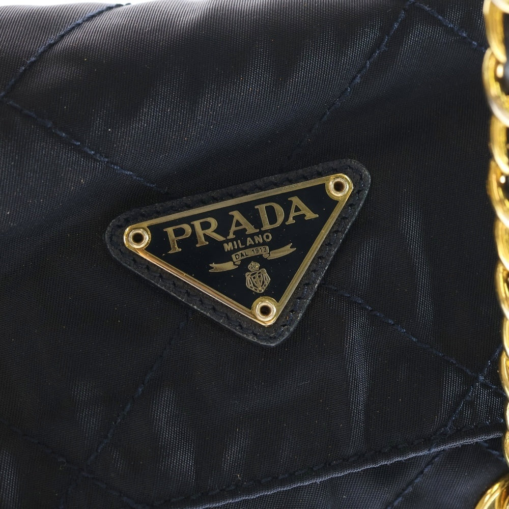 PRADA(プラダ) トライアングルロゴプレート キルティングナイロンチェーンショルダーバッグ ネイビー