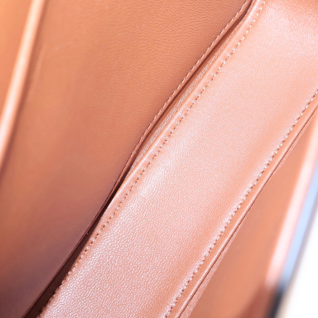 CELINE(セリーヌ) ティーントリオンフ ショルダーバッグ ワンショルダーバッグ ブラウン カーフレザー ゴールド金具 レディース