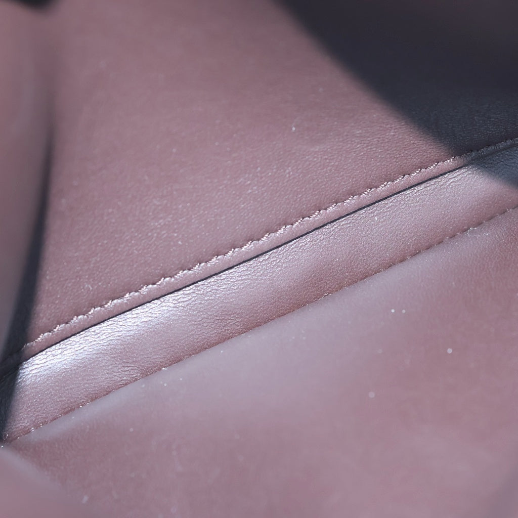 LOUIS VUITTON(ルイヴィトン) モノグラム ソフトミンクファー ネオポシェットミラ ショルダーバッグ ゴールド金具 ホワイト/ブラウン M59294 RFID レディース