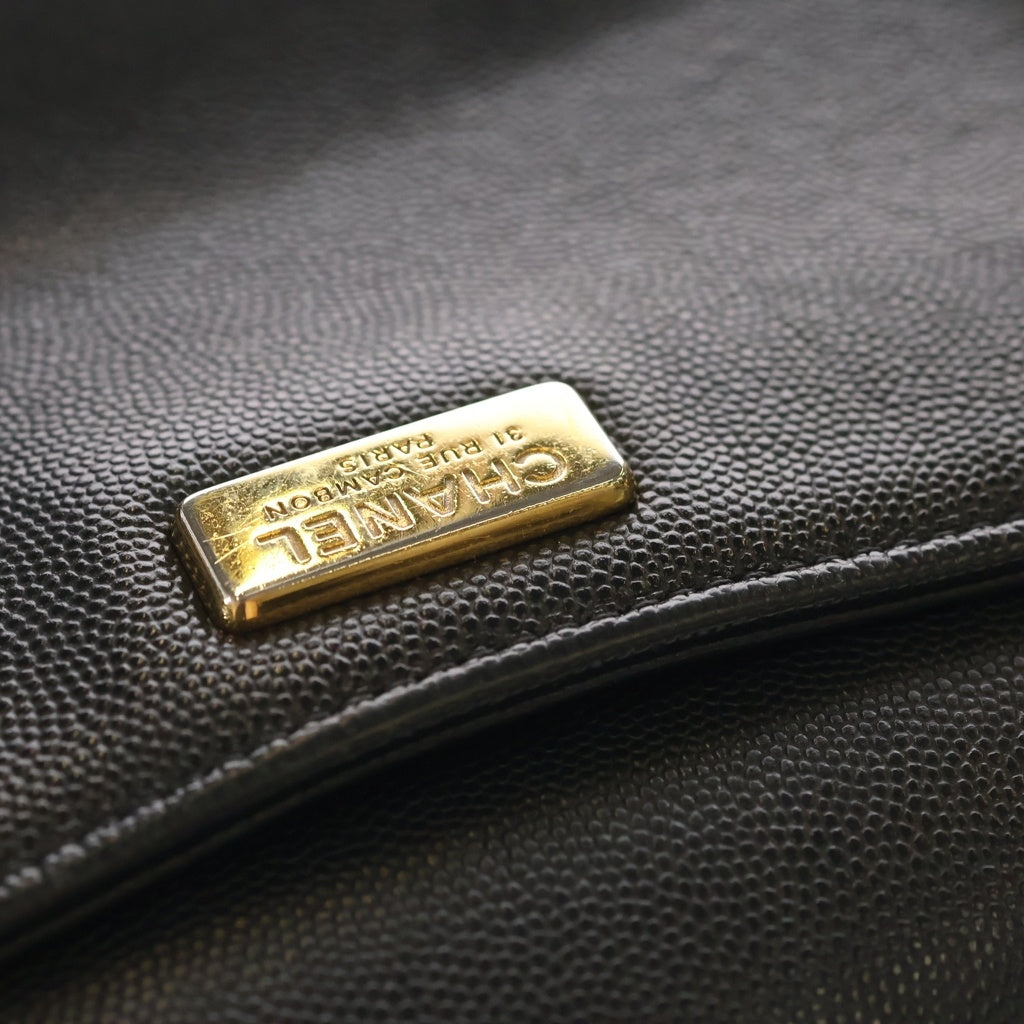 CHANEL(シャネル) キャプテンゴールド フラップバッグ ショルダーバッグ ブラック キャビアスキン ゴールド金具 レディース