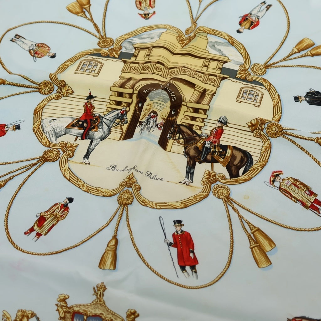 HERMES(エルメス) カレ90 スカーフ THE ROYAL MEWS 王室の馬小屋 シルク ライトブルー レディース