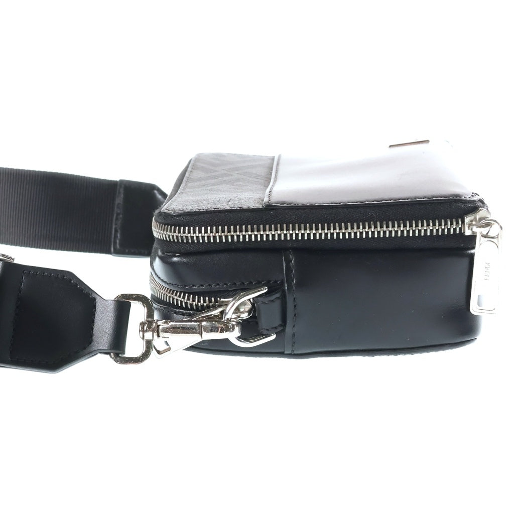 FENDI(フェンディ) スクエアFF カメラケース ショルダーバッグ 2WAY ズッカ柄 PVC レザー シルバー金具 ブラック 7M0357 レディース