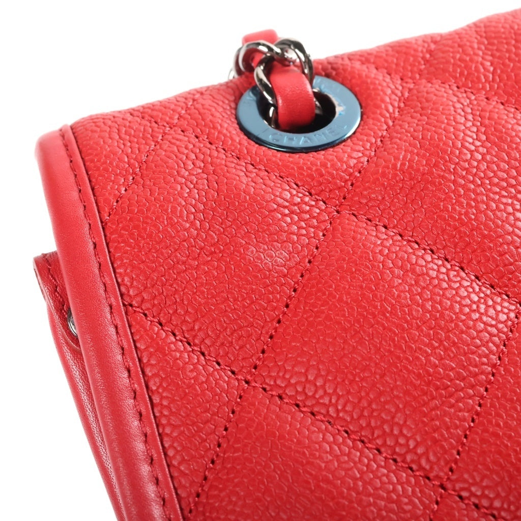CHANEL(シャネル) フレンチリビエラ チェーンショルダーバッグ レッド キャビアスキン 20番台 ガンメタ金具 レディース