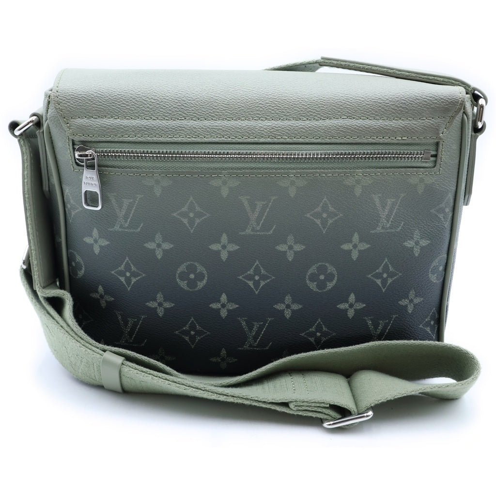 LOUIS VUITTON(ルイヴィトン) モノグラムグラディエント ディストリクトPM ショルダーバッグ グリーン PVC M11593 シルバー金具 レディース