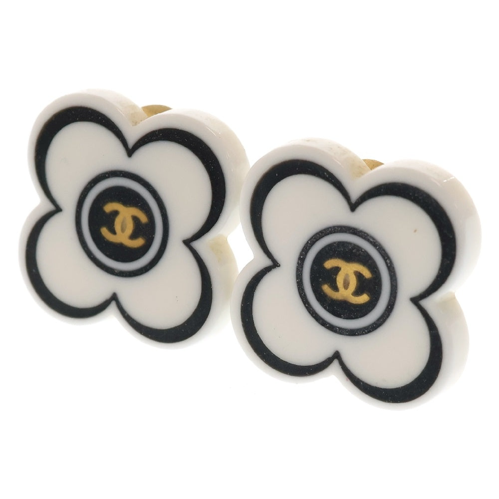 CHANEL(シャネル) ココマーク フラワー イヤリング ホワイト 02P レジン×メタル アクセサリー